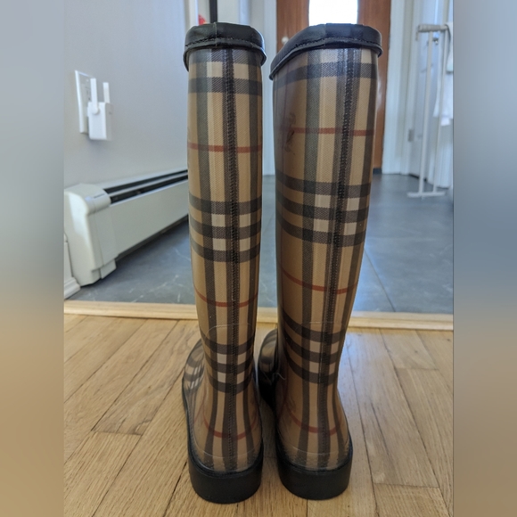 Burberry Rainboots Haymarket Classic Check size 39 (US women's 9) - Picture 11 of 13